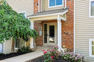 440 Lakeview Drive, 12, Newport, KY 41071