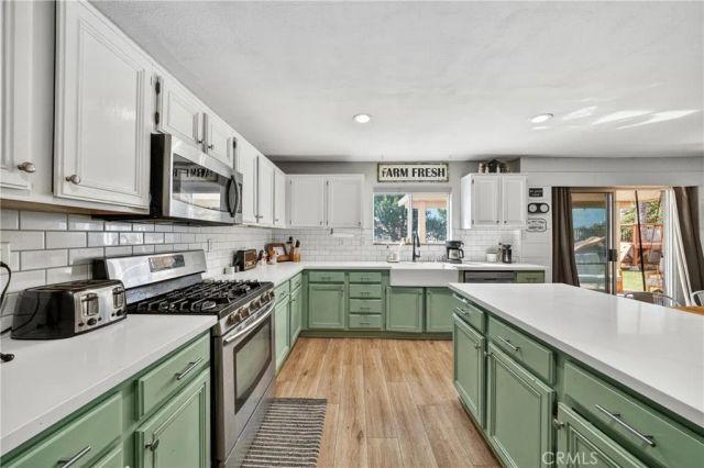 33938 Abbey Road, Temecula, CA 92592