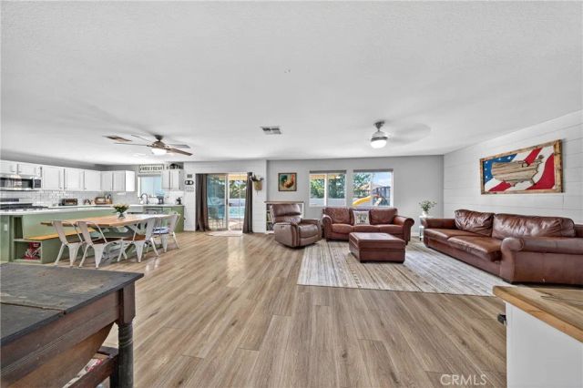 33938 Abbey Road, Temecula, CA 92592
