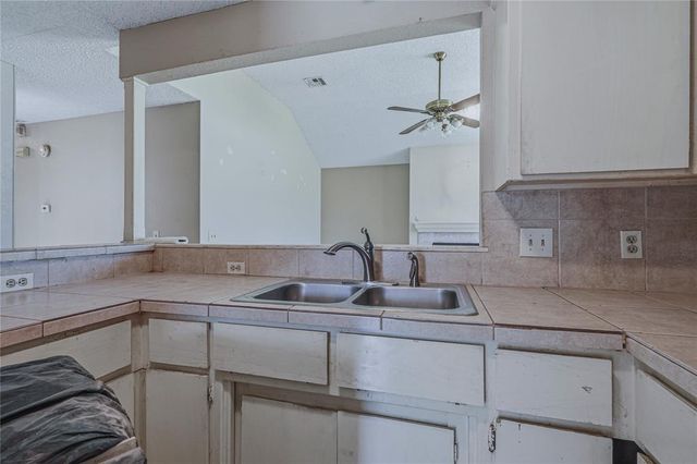 3209 Bismarc Lane, Norman, OK 73072