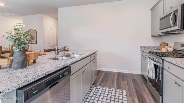 73 Powell Place, Byhalia, MS 38611