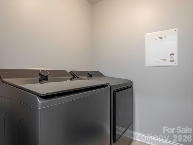 1409 Shade Tree Court, Matthews, NC 28104