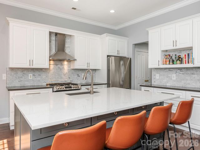 1409 Shade Tree Court, Matthews, NC 28104