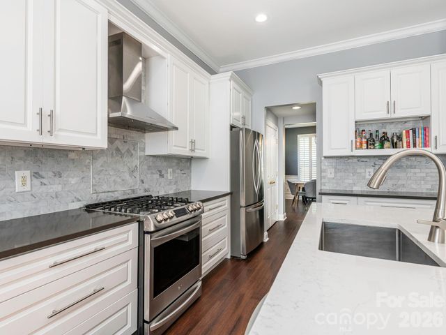 1409 Shade Tree Court, Matthews, NC 28104