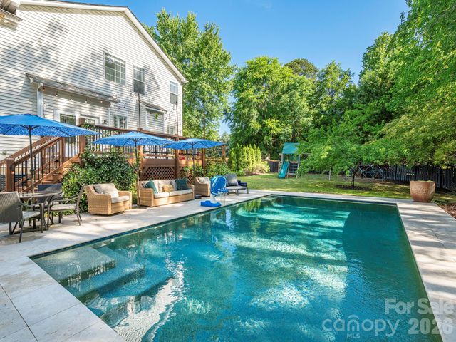 1409 Shade Tree Court, Matthews, NC 28104
