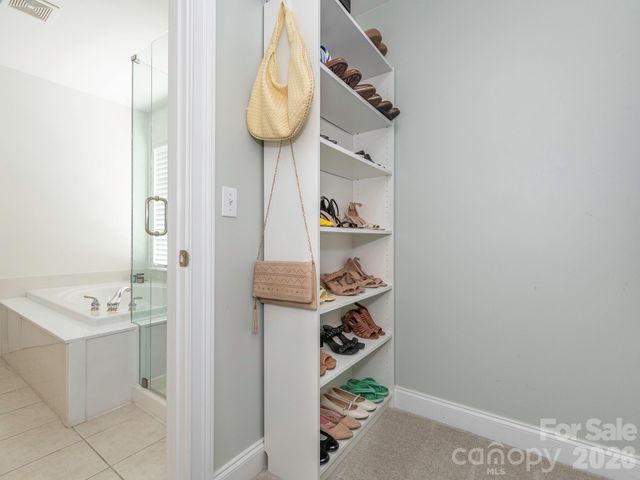 1409 Shade Tree Court, Matthews, NC 28104