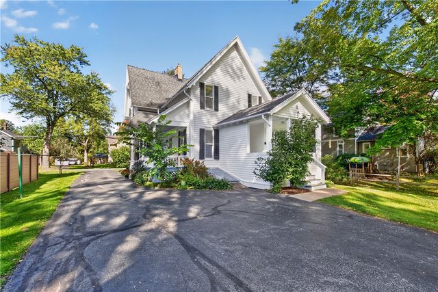 25 Locust Street, Mendon, NY 14472