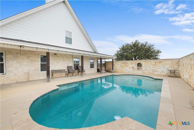 8901 Brewer Lane, Salado, TX 76571