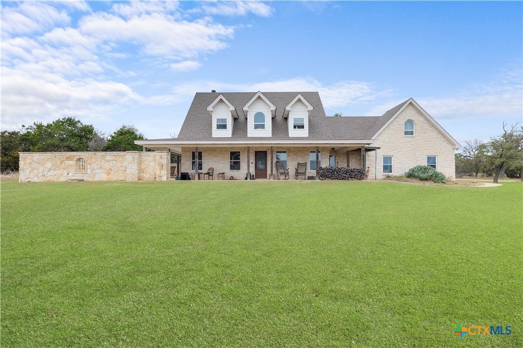 8901 Brewer Lane, Salado, TX 76571