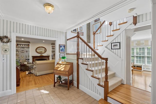 153 Roxbury Road, Garden City, NY 11530