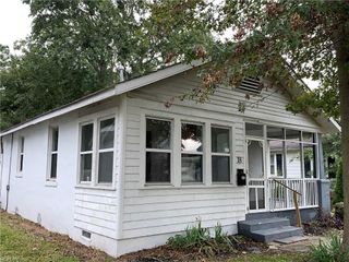 18 Dekalb AVE, Portsmouth, VA 23702