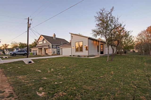 346 Nene LN, Bastrop, TX 78602