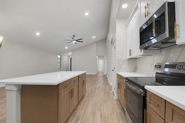 346 Nene LN, Bastrop, TX 78602