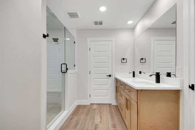 346 Nene LN, Bastrop, TX 78602