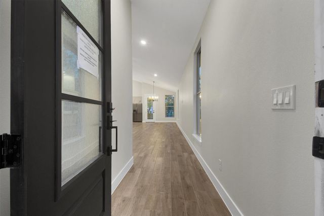 346 Nene LN, Bastrop, TX 78602