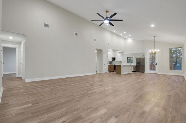 346 Nene LN, Bastrop, TX 78602