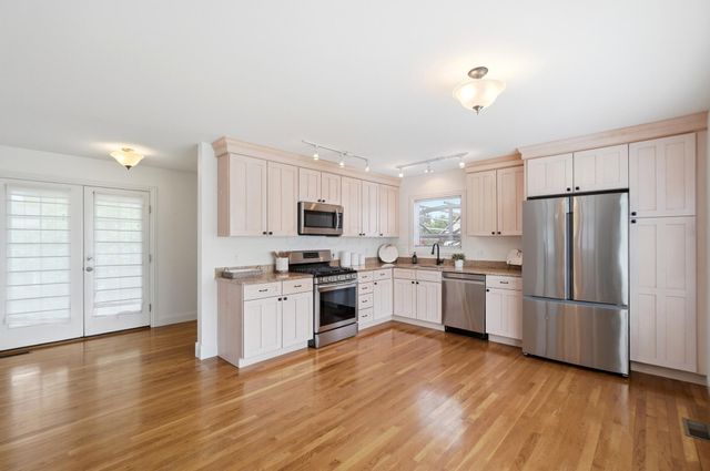 38 George Street, Pataskala, OH 43062