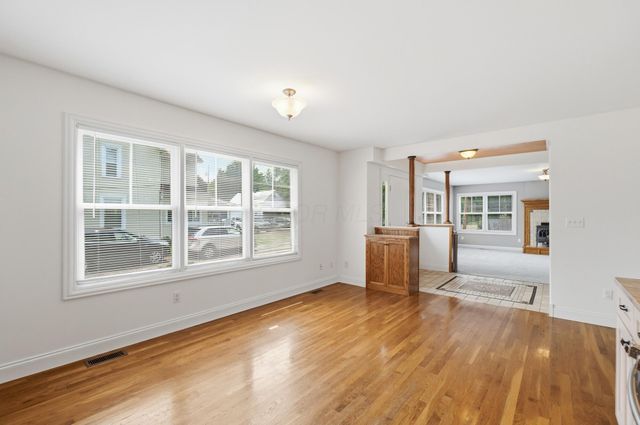 38 George Street, Pataskala, OH 43062