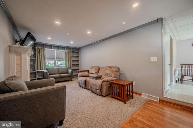 164 SPRINGTON RD, Glenmoore, PA 19343
