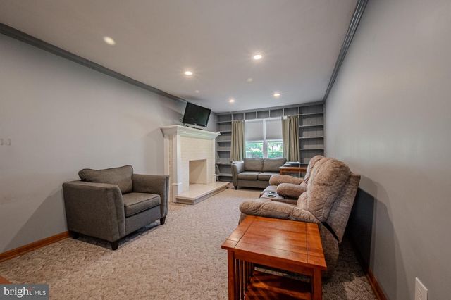 164 SPRINGTON RD, Glenmoore, PA 19343