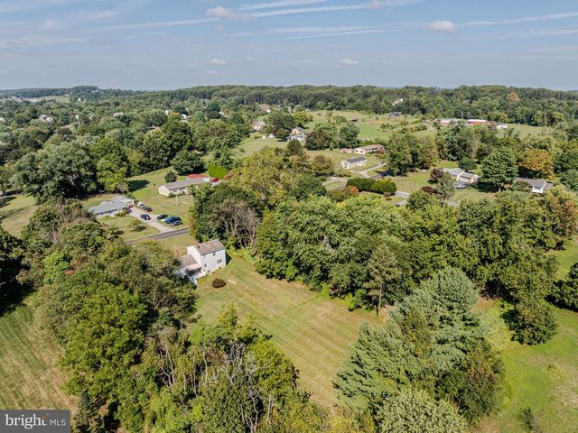 164 SPRINGTON RD, Glenmoore, PA 19343