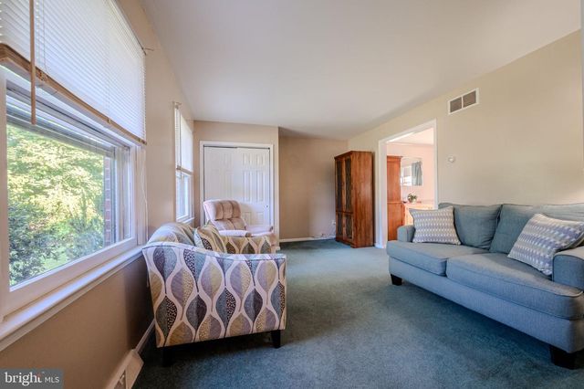 164 SPRINGTON RD, Glenmoore, PA 19343