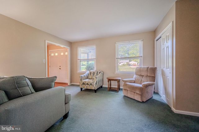 164 SPRINGTON RD, Glenmoore, PA 19343
