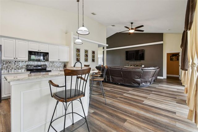 2101 14TH STREET W, Palmetto, FL 34221