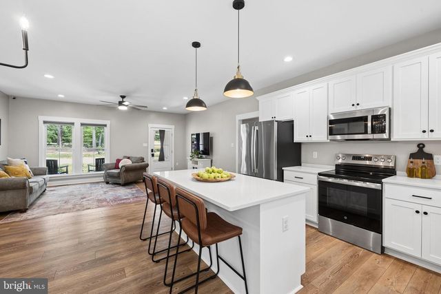 365 MOON SHADOW LN, Louisa, VA 23093