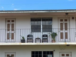 1825 Cleveland Street 15, Hollywood, FL 33020