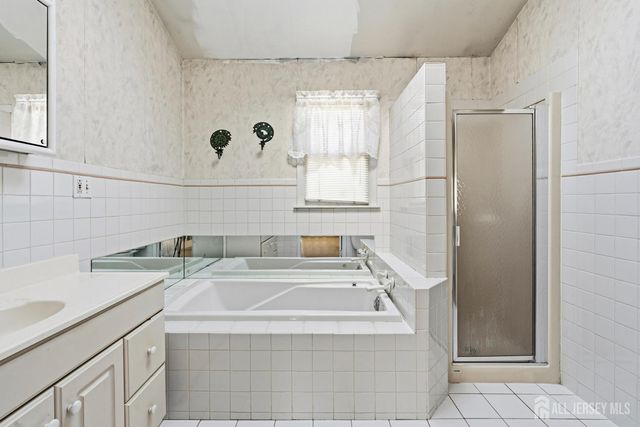 25 Evergreen Street, Spotswood, NJ 08884