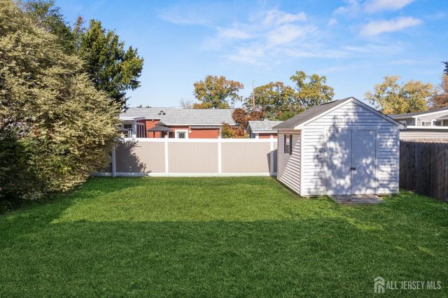 25 Evergreen Street, Spotswood, NJ 08884