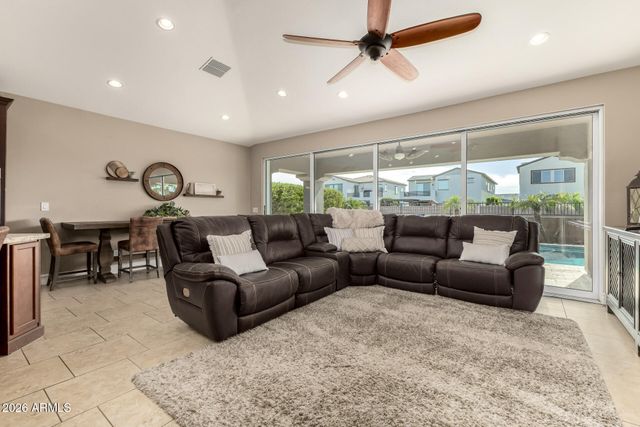 4335 E GLACIER Place, Chandler, AZ 85249