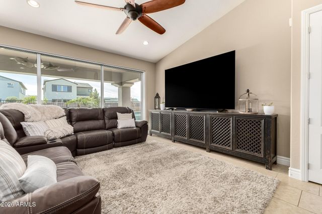 4335 E GLACIER Place, Chandler, AZ 85249