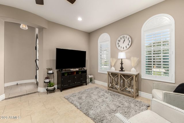 4335 E GLACIER Place, Chandler, AZ 85249