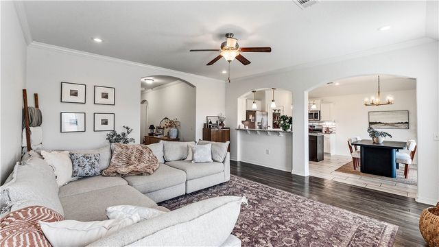4439 W Divide Drive, Fayetteville, AR 72704