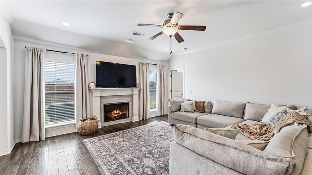 4439 W Divide Drive, Fayetteville, AR 72704