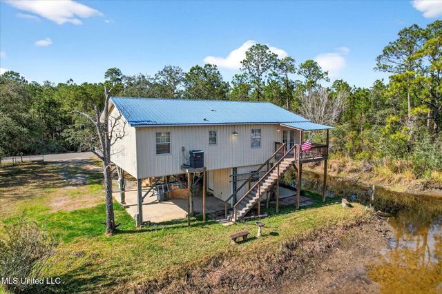 10008 Willow Street, Bay Saint Louis, MS 39520