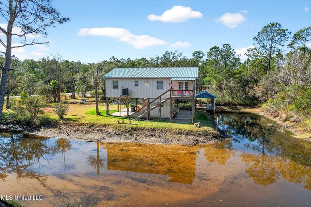 10008 Willow Street, Bay Saint Louis, MS 39520