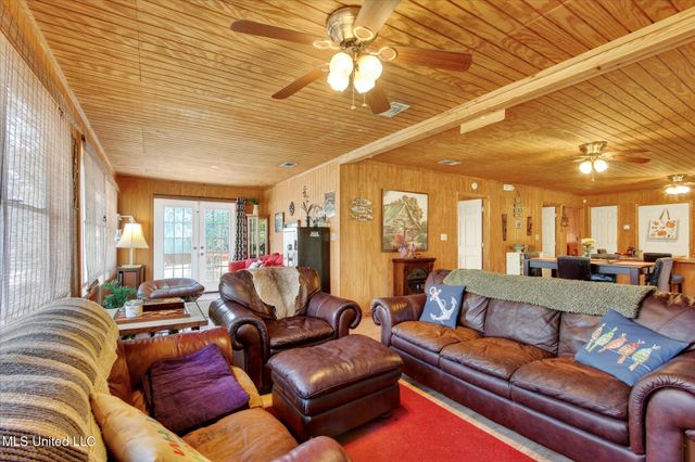 10008 Willow Street, Bay Saint Louis, MS 39520