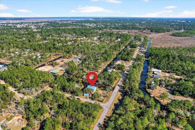 10008 Willow Street, Bay Saint Louis, MS 39520