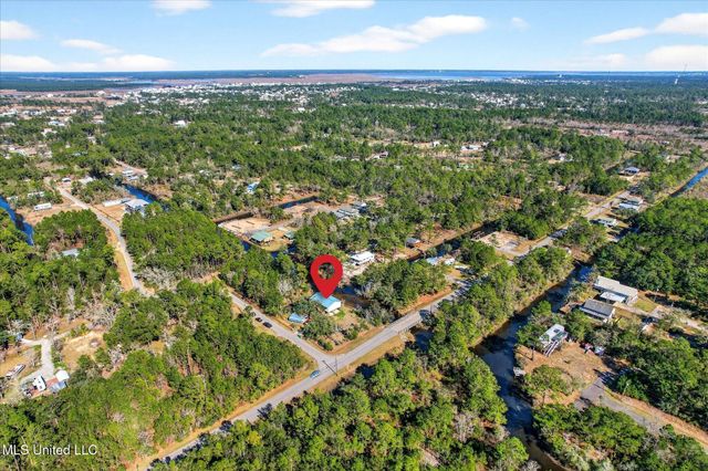 10008 Willow Street, Bay Saint Louis, MS 39520