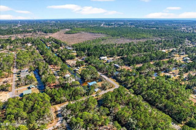 10008 Willow Street, Bay Saint Louis, MS 39520