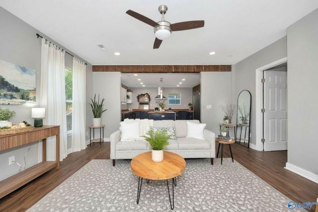3616 Triana Blvd SW, Huntsville, AL 35805