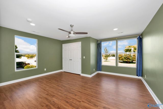3616 Triana Blvd SW, Huntsville, AL 35805