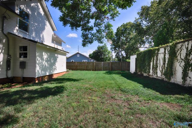 3616 Triana Blvd SW, Huntsville, AL 35805