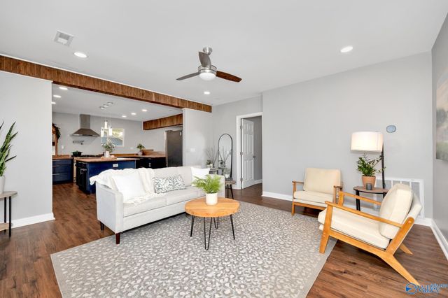 3616 Triana Blvd SW, Huntsville, AL 35805