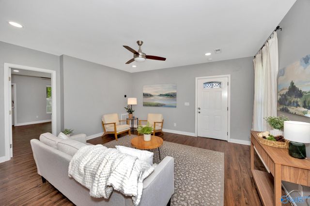 3616 Triana Blvd SW, Huntsville, AL 35805