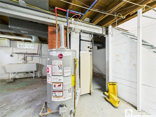 182 Springville Avenue, Amherst, NY 14226