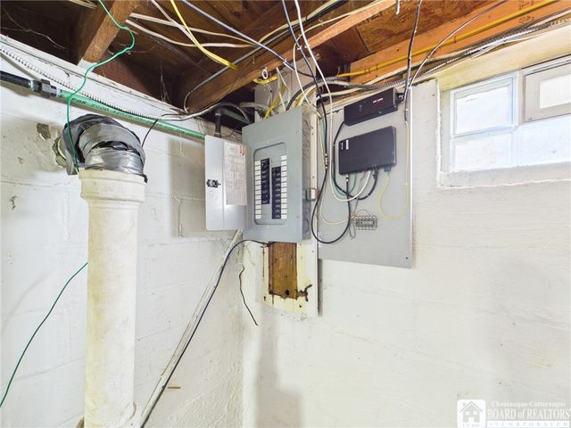 182 Springville Avenue, Amherst, NY 14226